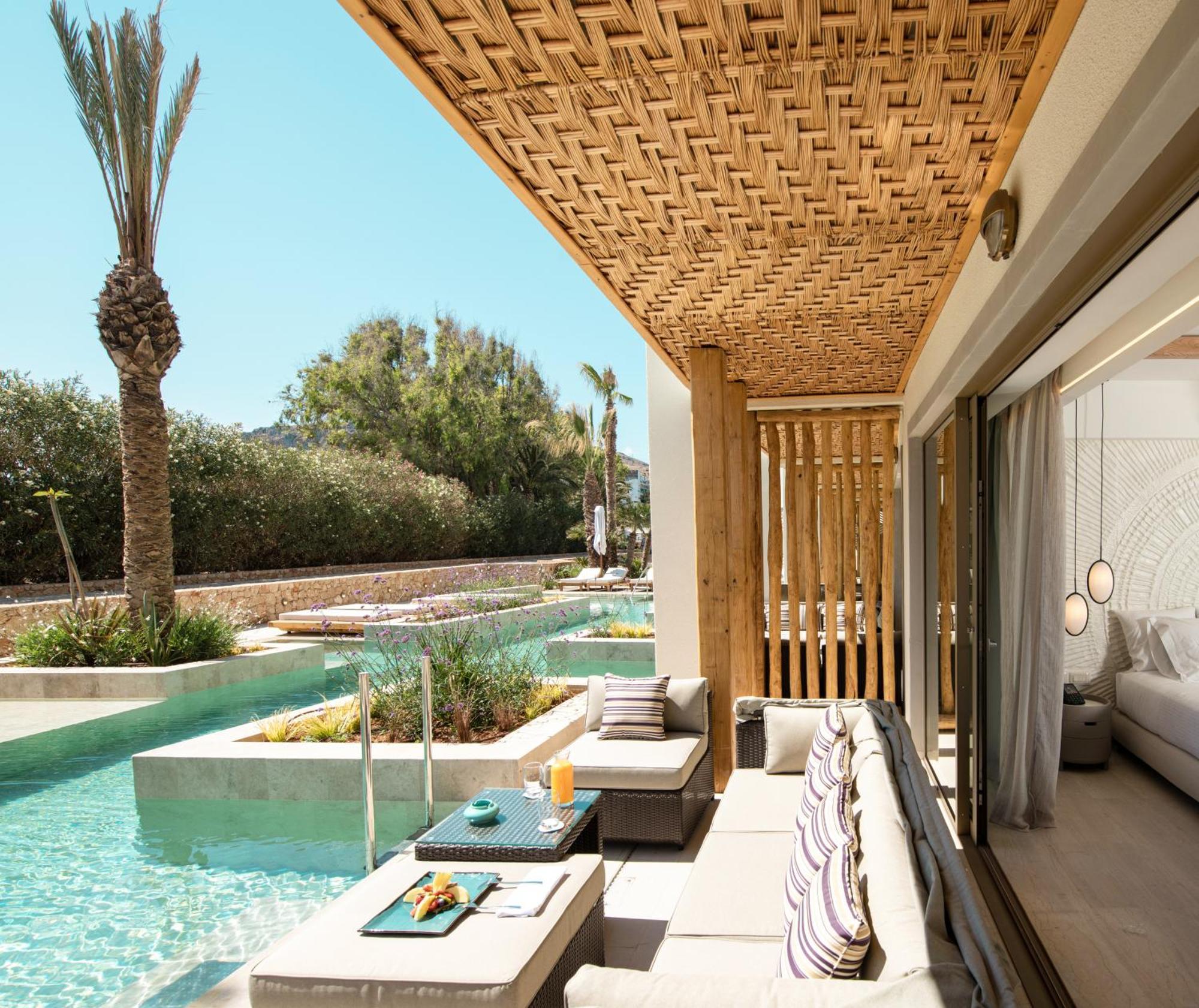 Junior Suite Sharing Pool
